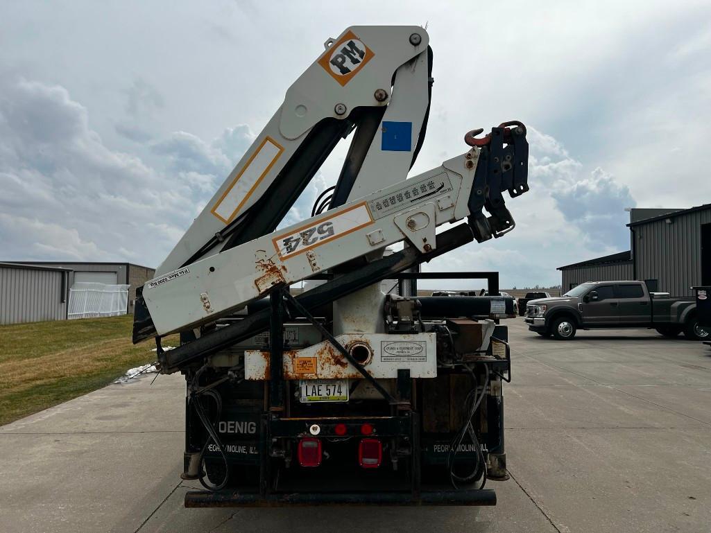 1994 Mack RD690S Truck with PM 524 Knuckle Boom Crane