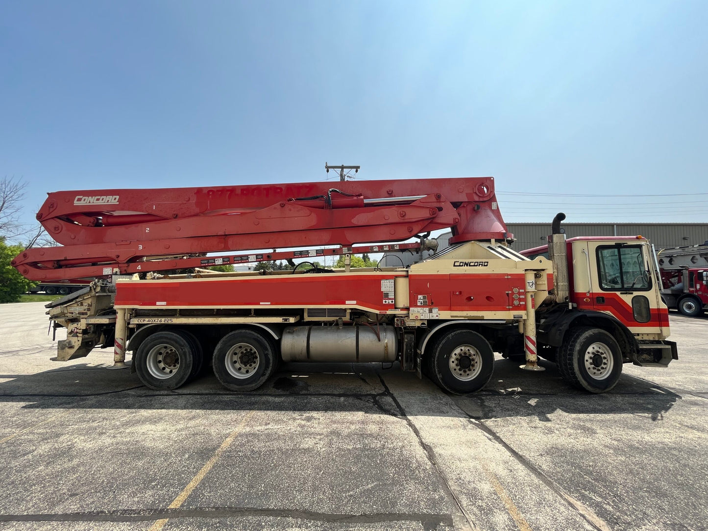 2014 Concord 40m concrete pump on 2001 Mack truck