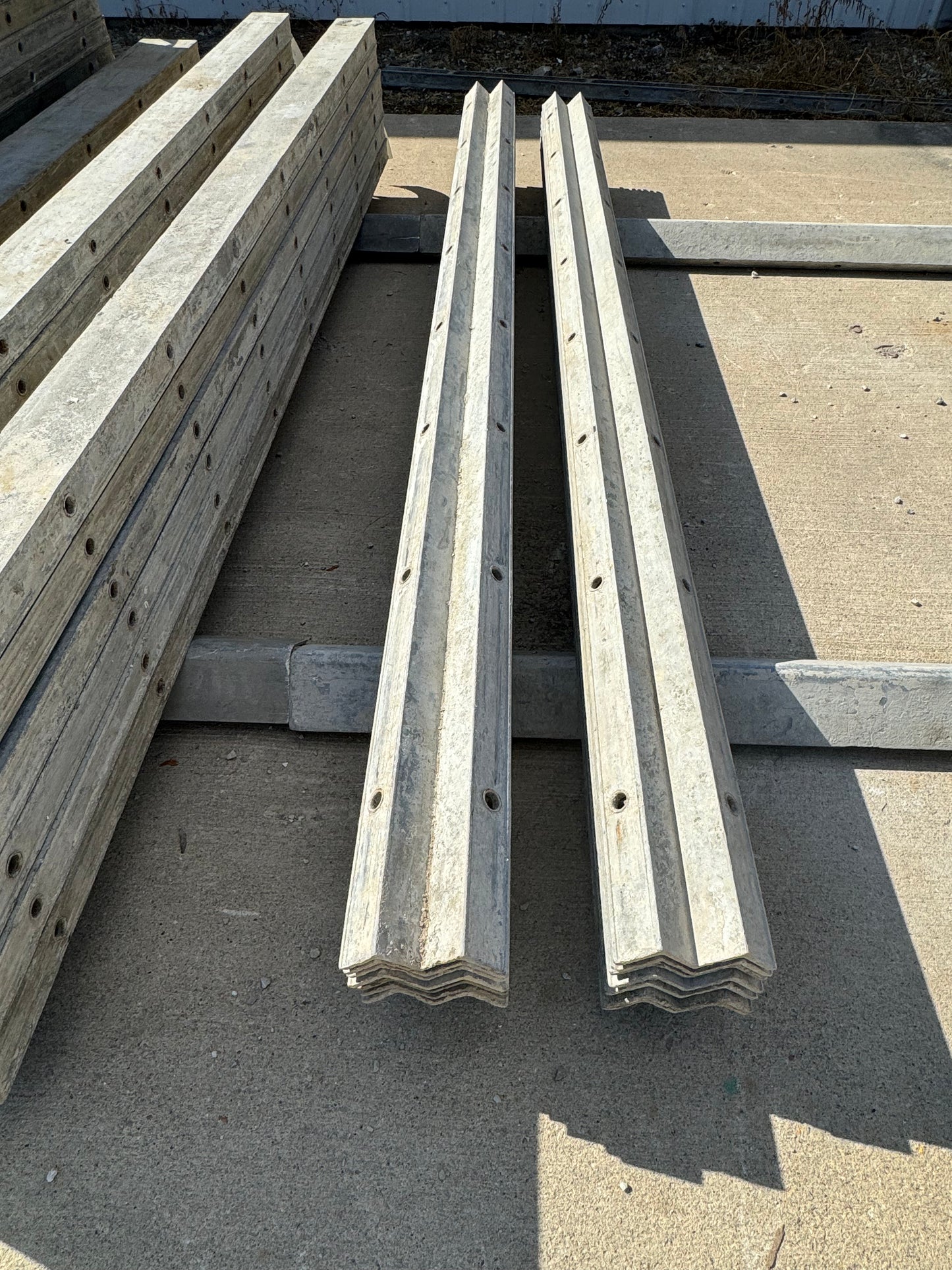 8' set of Wall-Ties Aluminum Concrete Forms