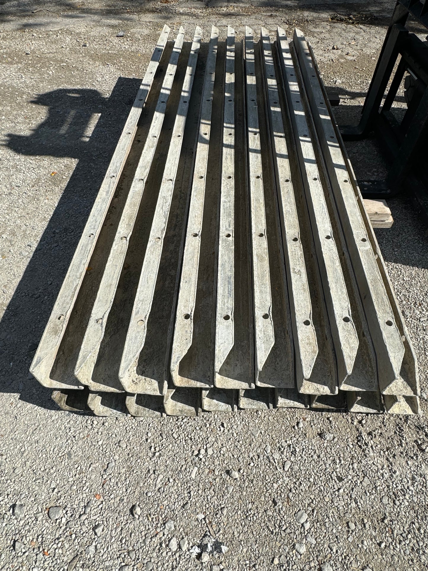 8' set of Wall-Ties Aluminum Concrete Forms