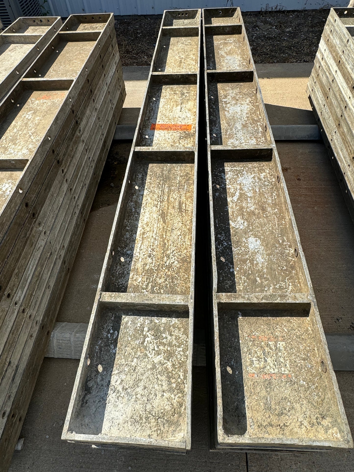 8' set of Wall-Ties Aluminum Concrete Forms