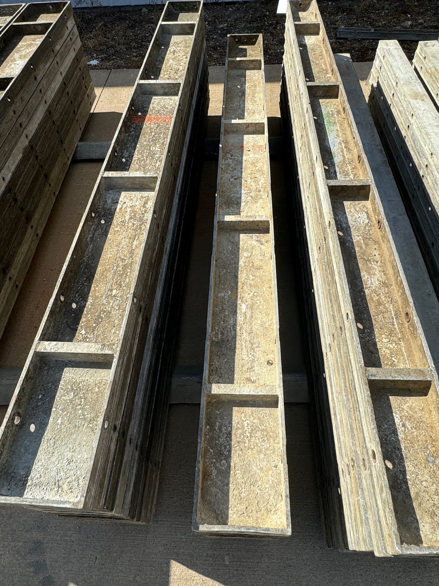 8' set of Wall-Ties Aluminum Concrete Forms