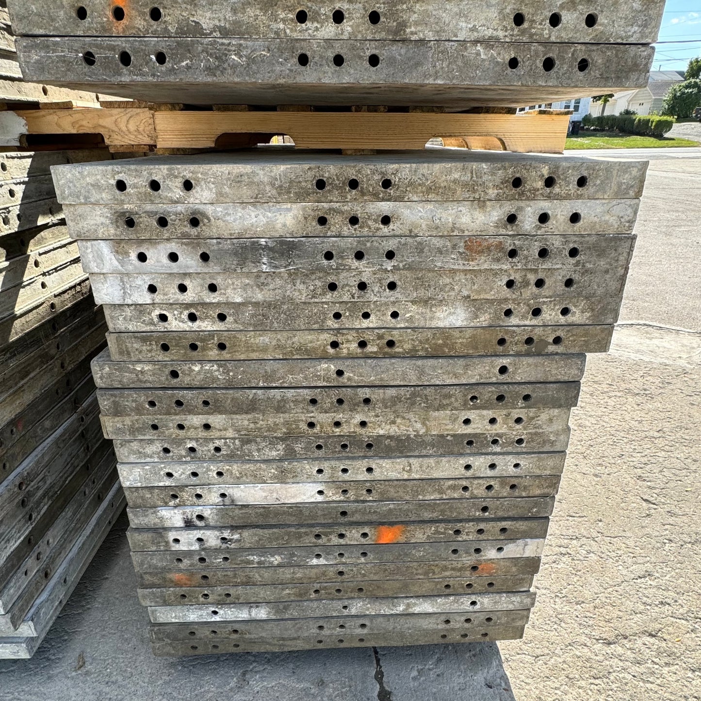8' set of Wall-Ties Aluminum Concrete Forms
