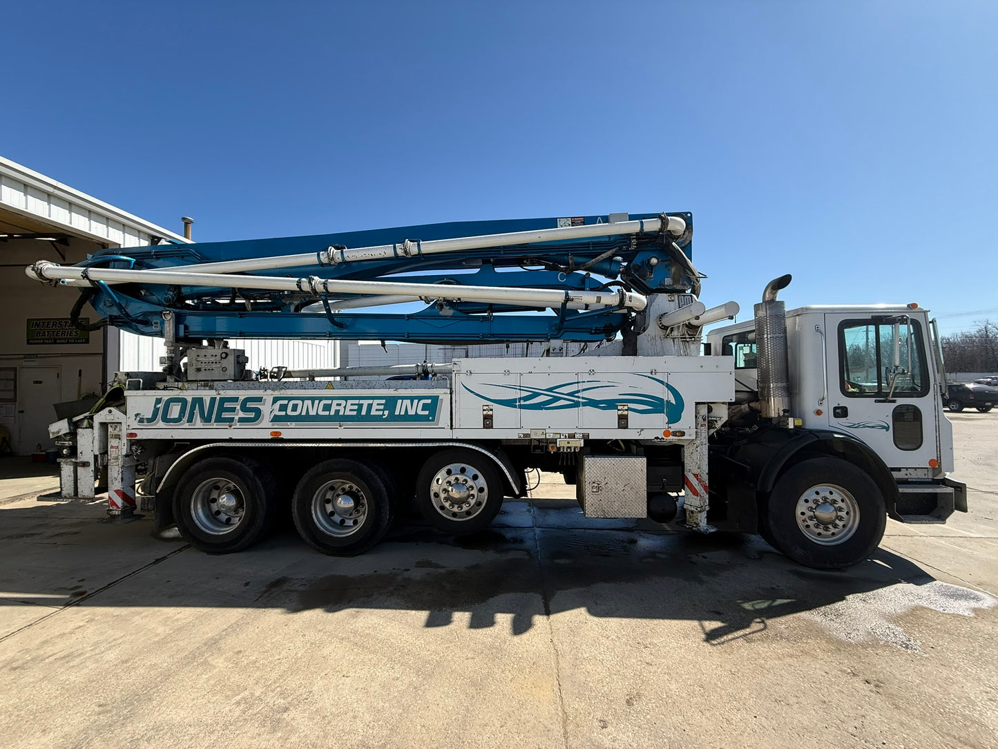 For Sale: 2004 Putzmeister 32m on 2004 Mack MR 8x4 Concrete Pump Truck