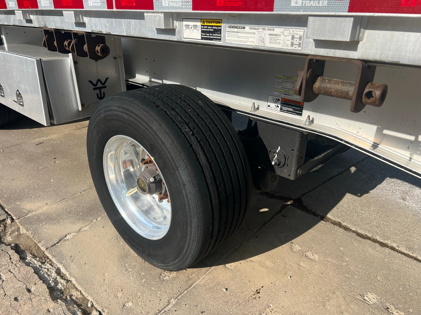 2017 Wilson 53′ Flatbed Trailer