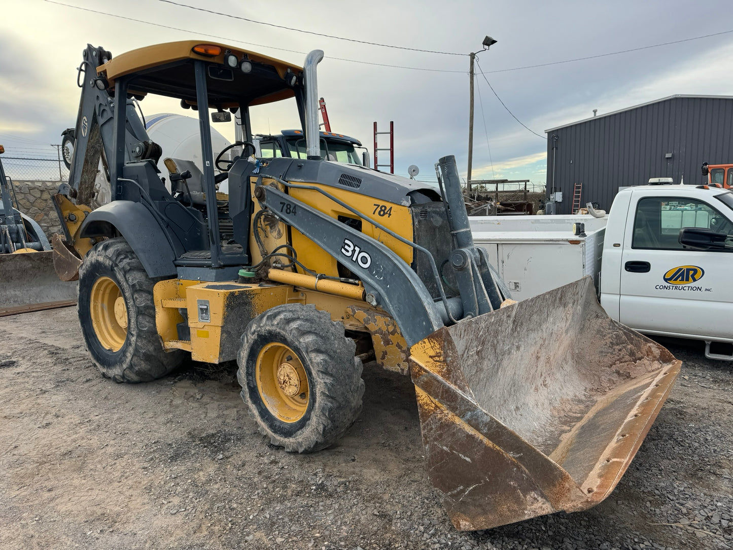 Heavy Construction Equipment from JAR Concrete & Paso Del Norte Materials