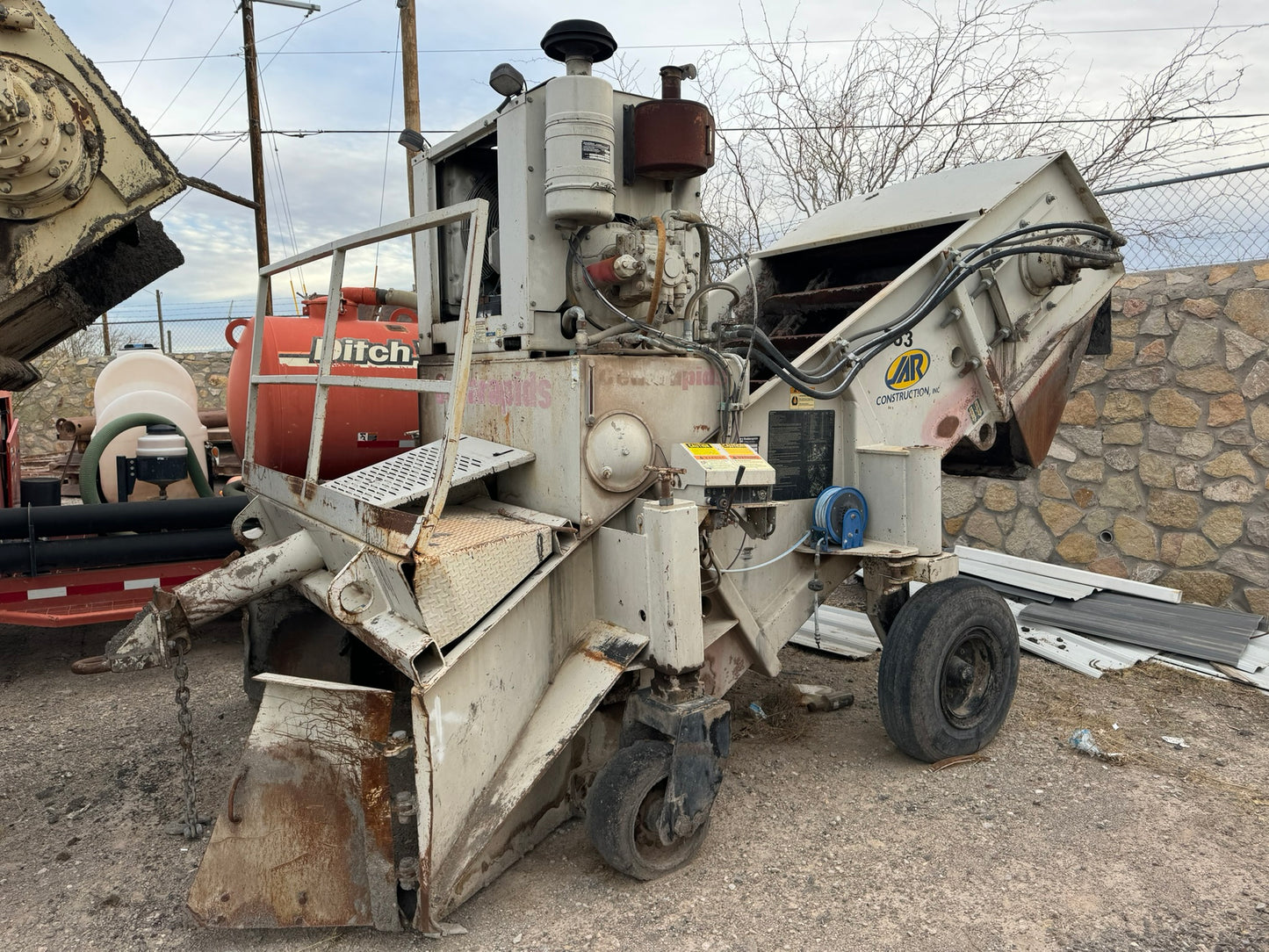 Heavy Construction Equipment from JAR Concrete & Paso Del Norte Materials