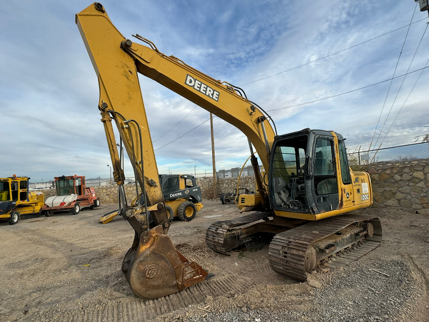 Heavy Construction Equipment from JAR Concrete & Paso Del Norte Materials