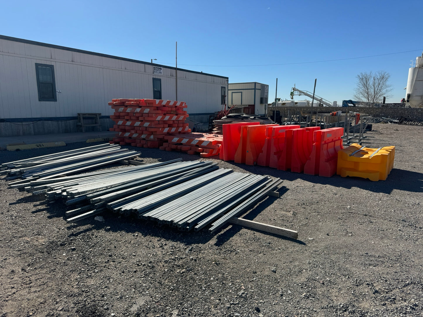 Heavy Construction Equipment from JAR Concrete & Paso Del Norte Materials