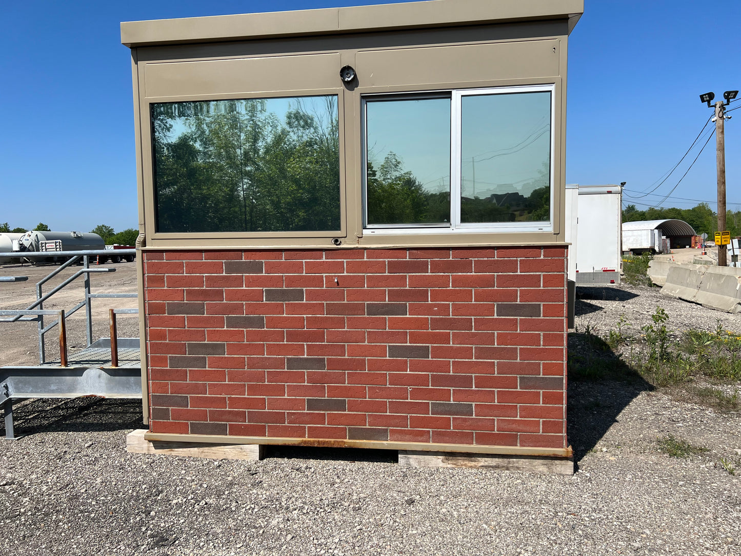 guard shack