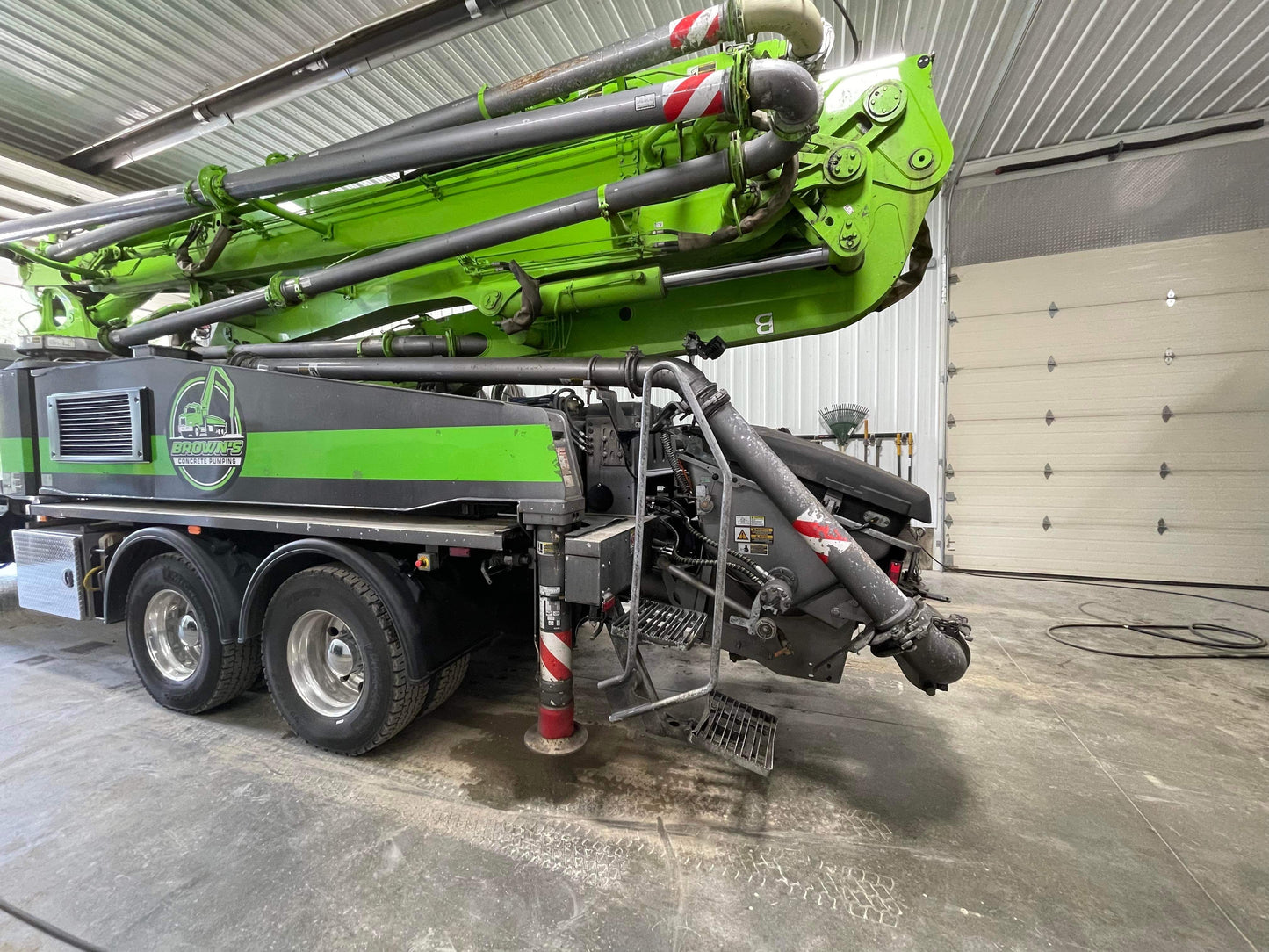 2019 Putzmeister 38Z on 2020 Kenworth T880