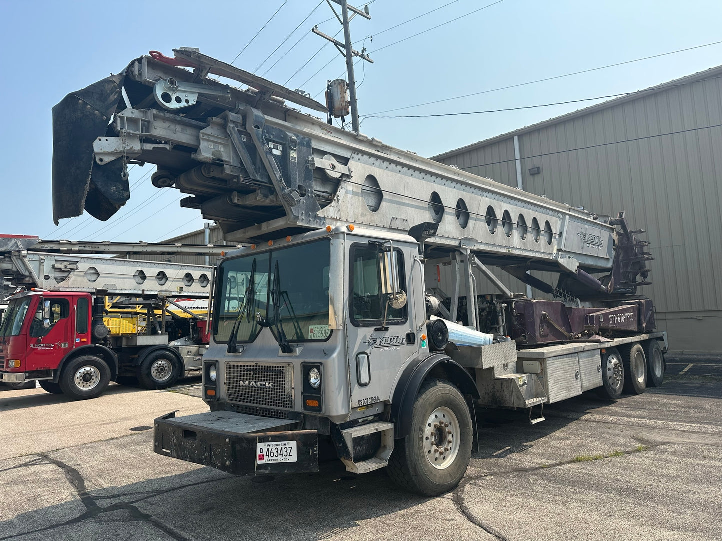 2007 Putzmeister TB110-18 On 2007 Mack MR688S