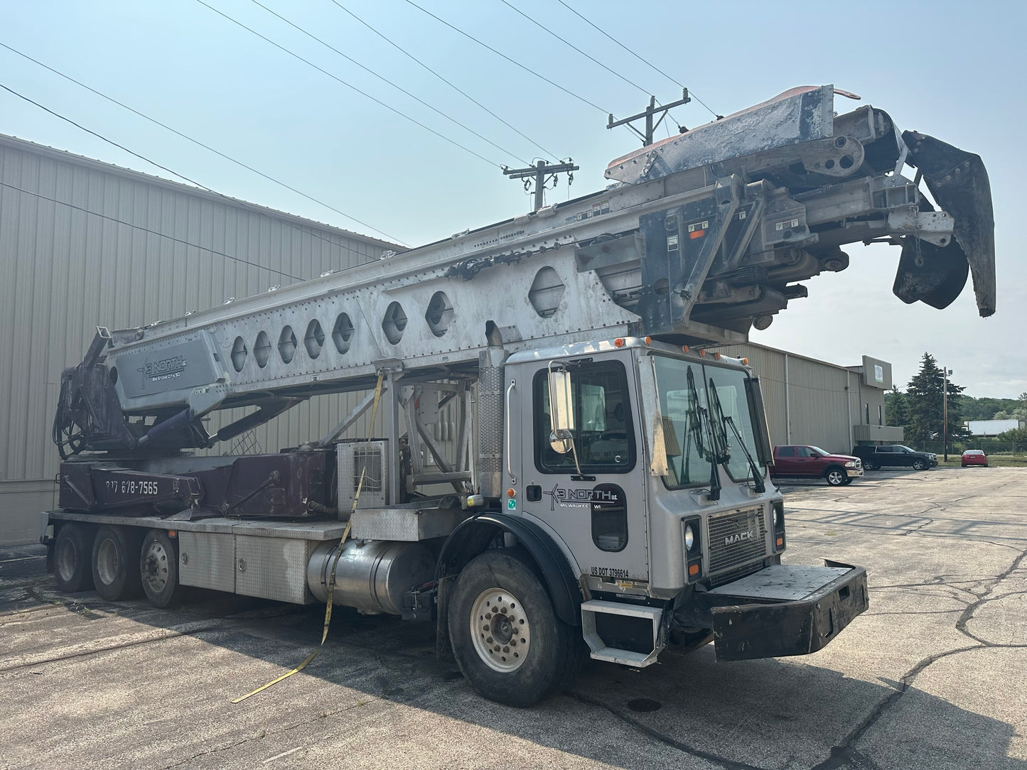 2007 Putzmeister TB110-18 On 2007 Mack MR688S
