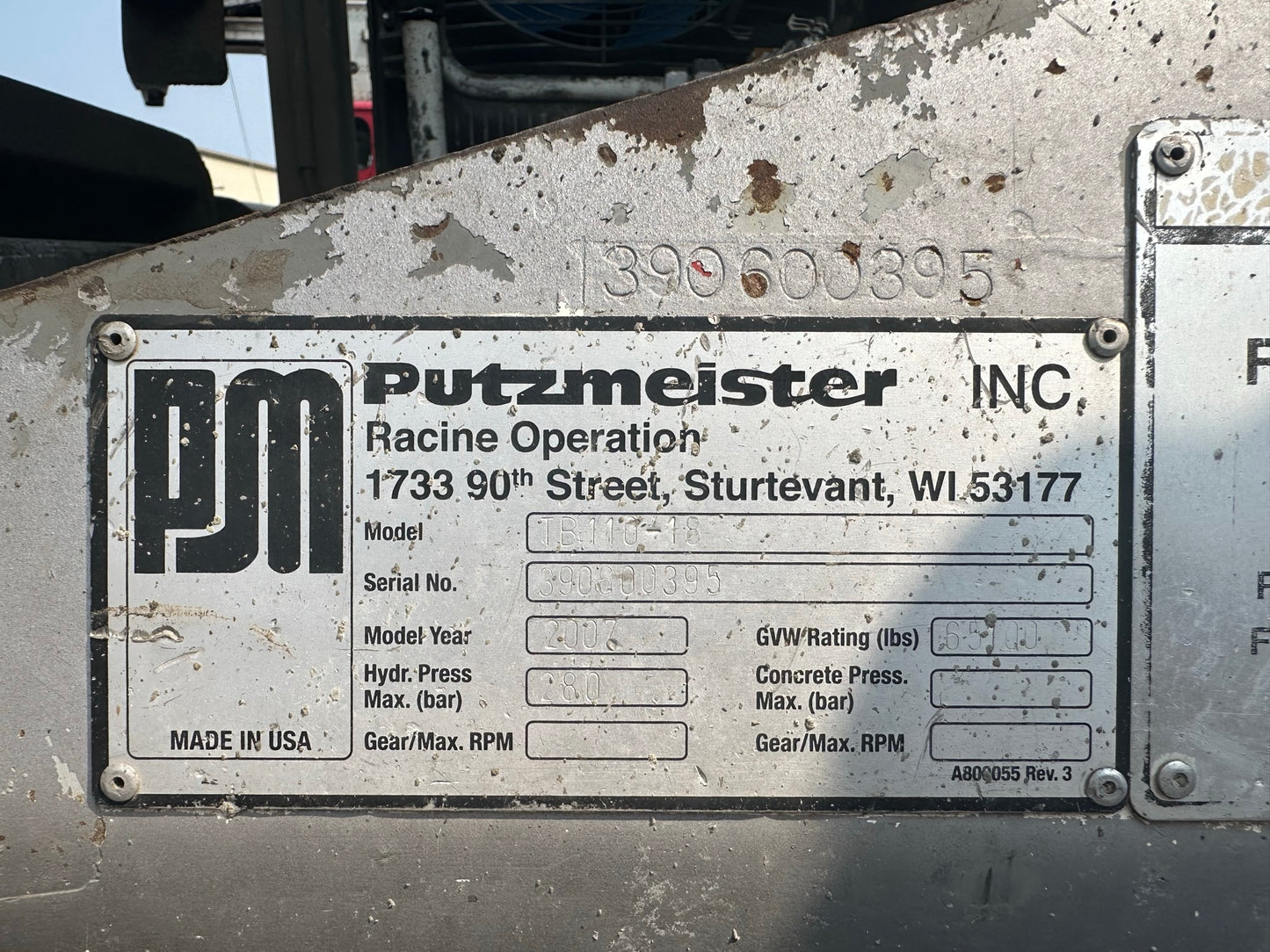 2007 Putzmeister TB110-18 On 2007 Mack MR688S