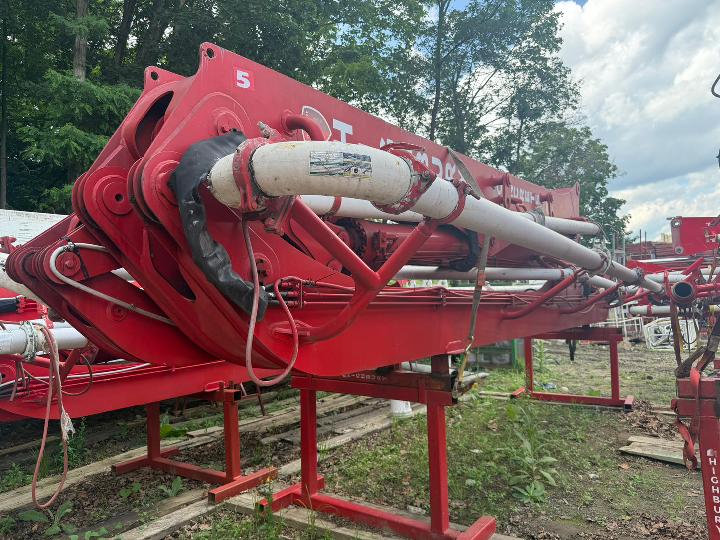 Concrete pump