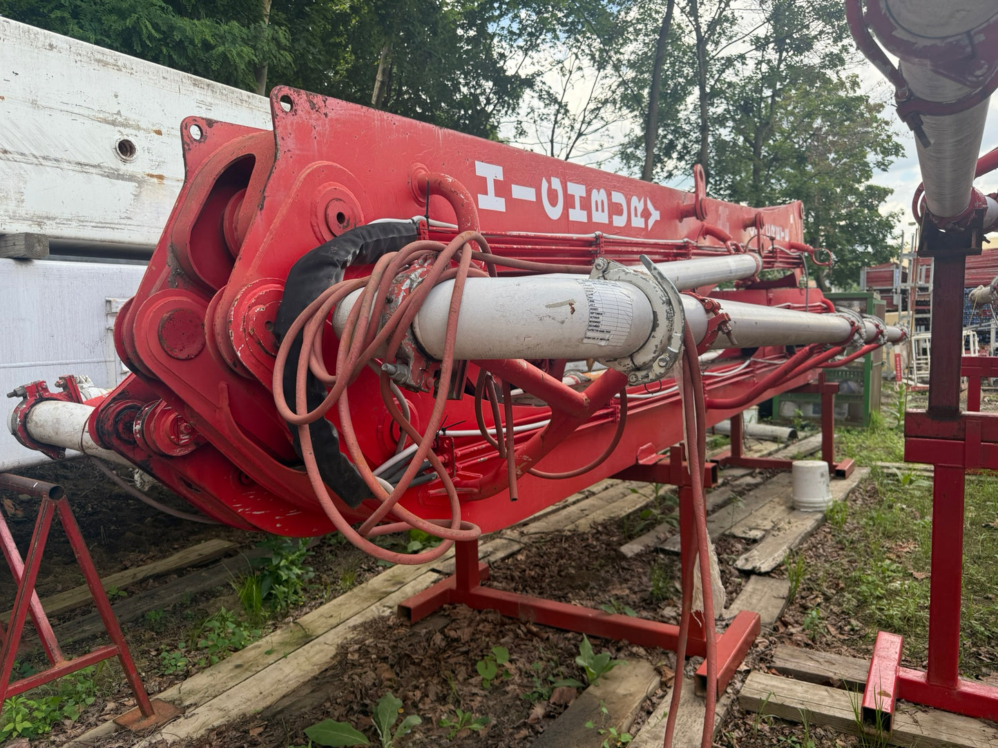 Concrete pump