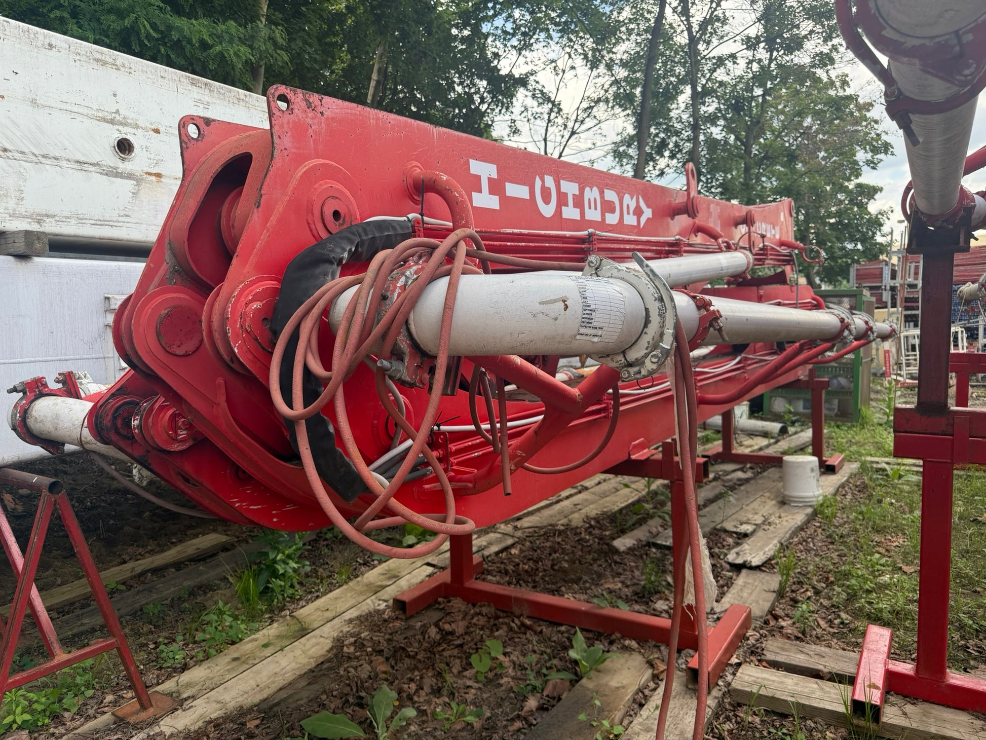 Concrete pump