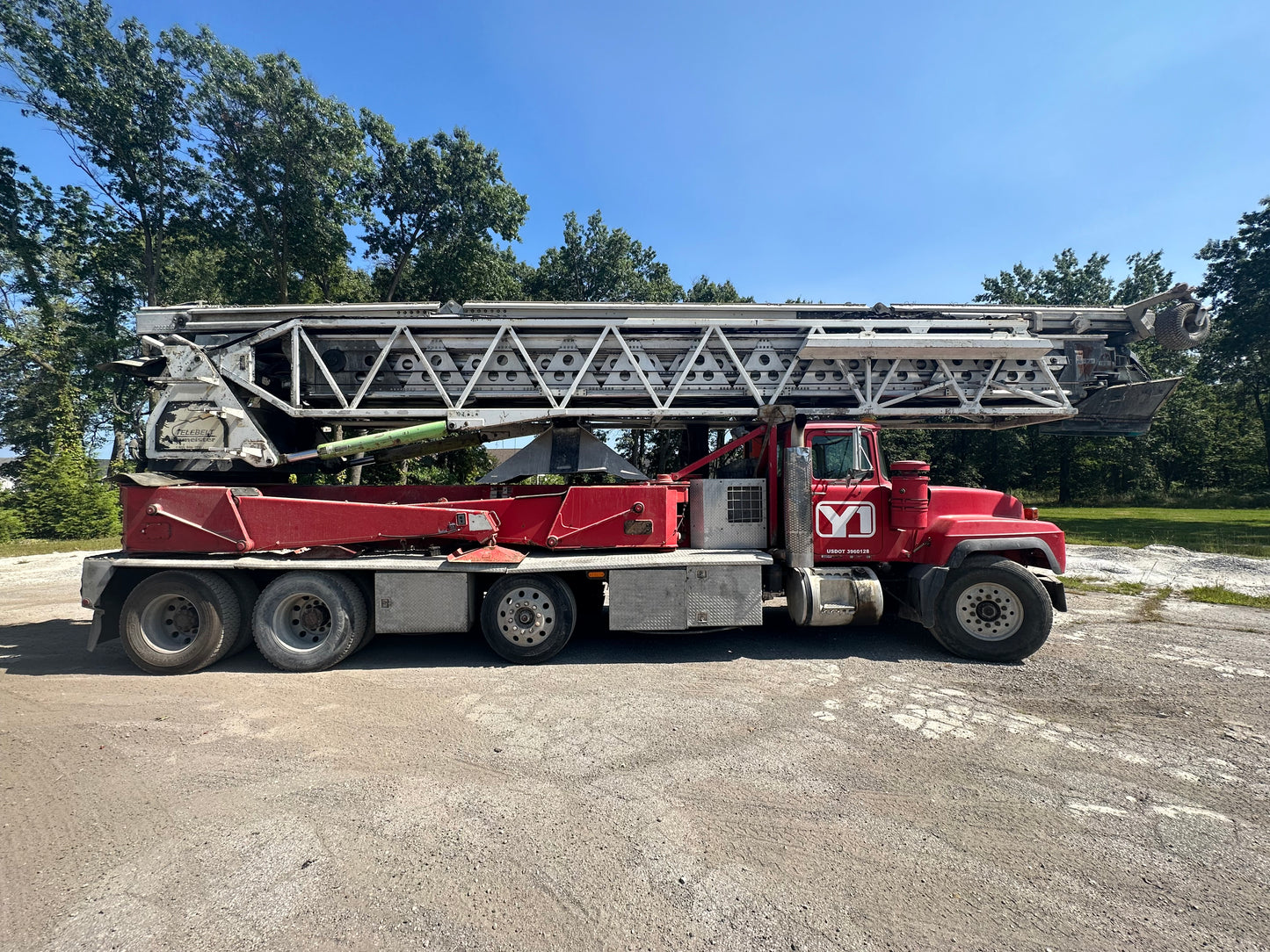 2004 Putzmeister TB-105 Telebelt Conveyor On 2004 Mack RB600 Truck