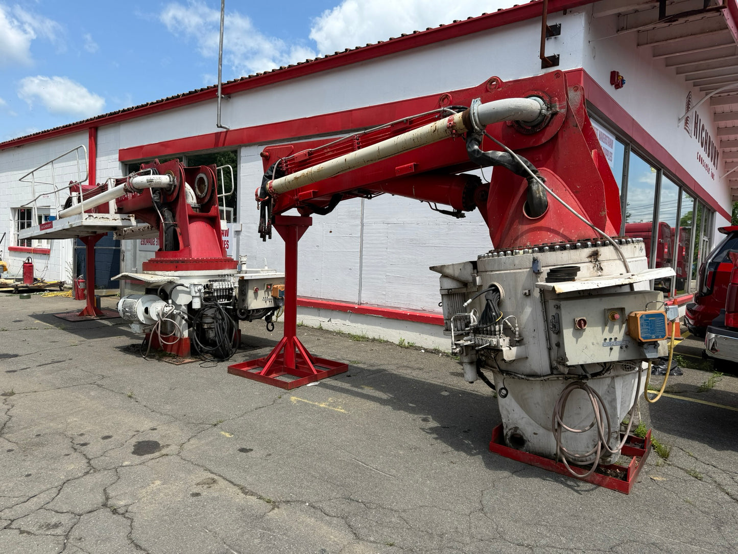 Concrete pump