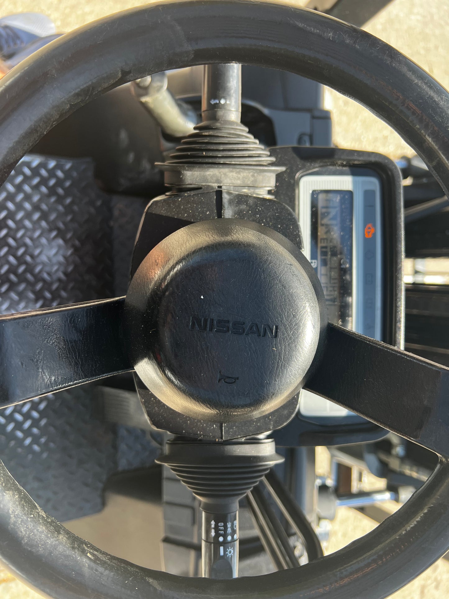 Nissan 6000lb Pneumatic Forklift with Side Shift