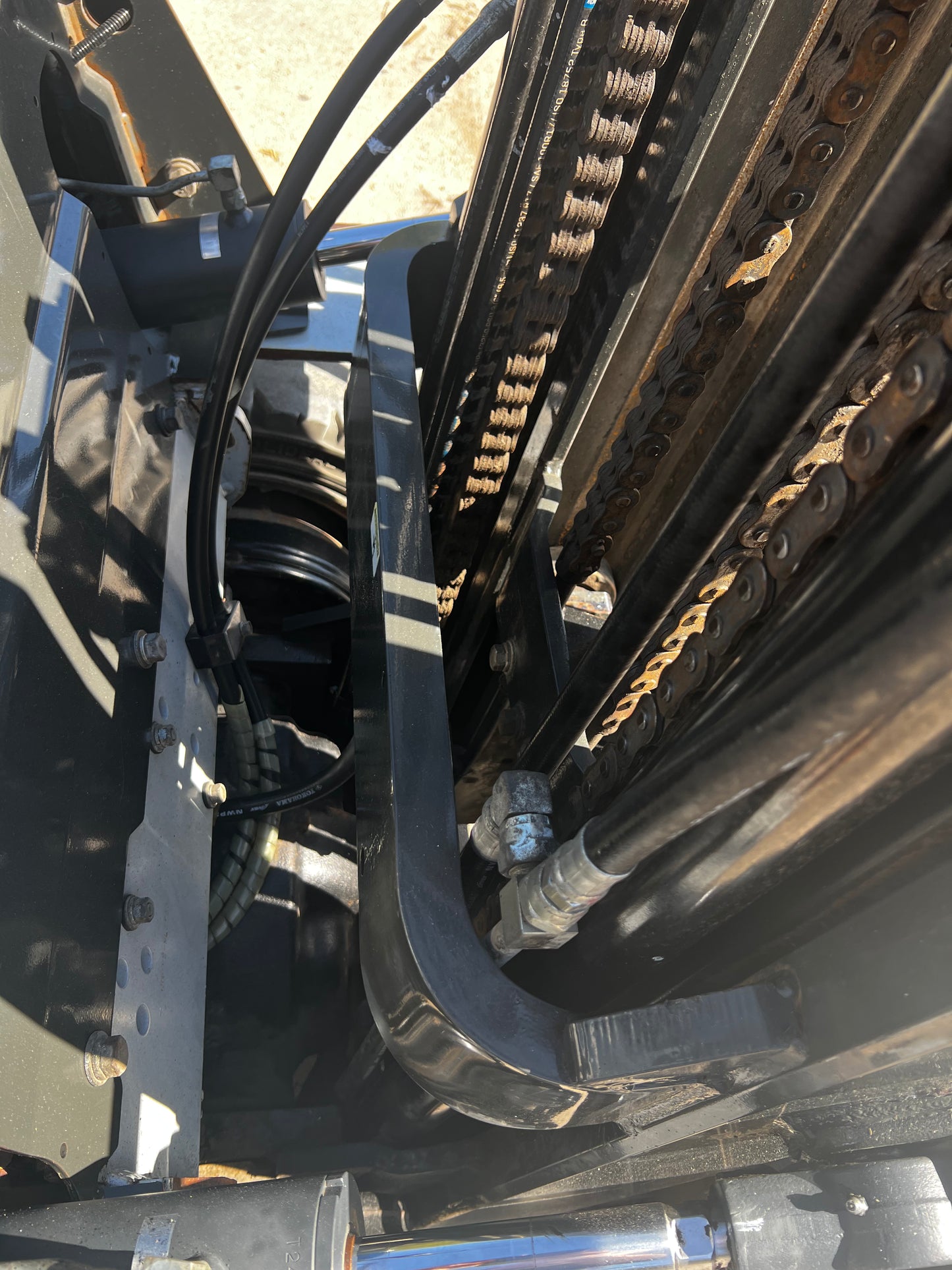 Nissan 6000lb Pneumatic Forklift with Side Shift