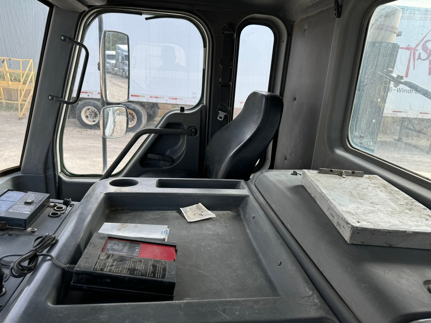 2008 Putzmeister TB-110 Telebelt Conveyor On 2007 American LaFrance Condor Truck