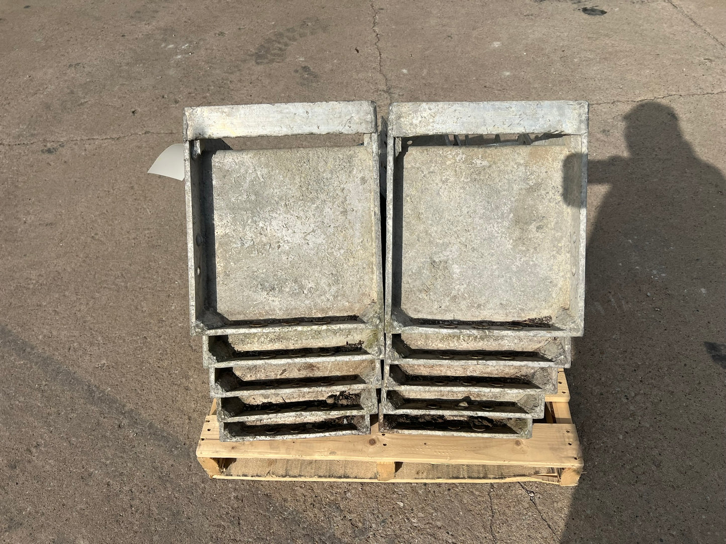 1' Cap Smooth Aluminum Concrete Forms