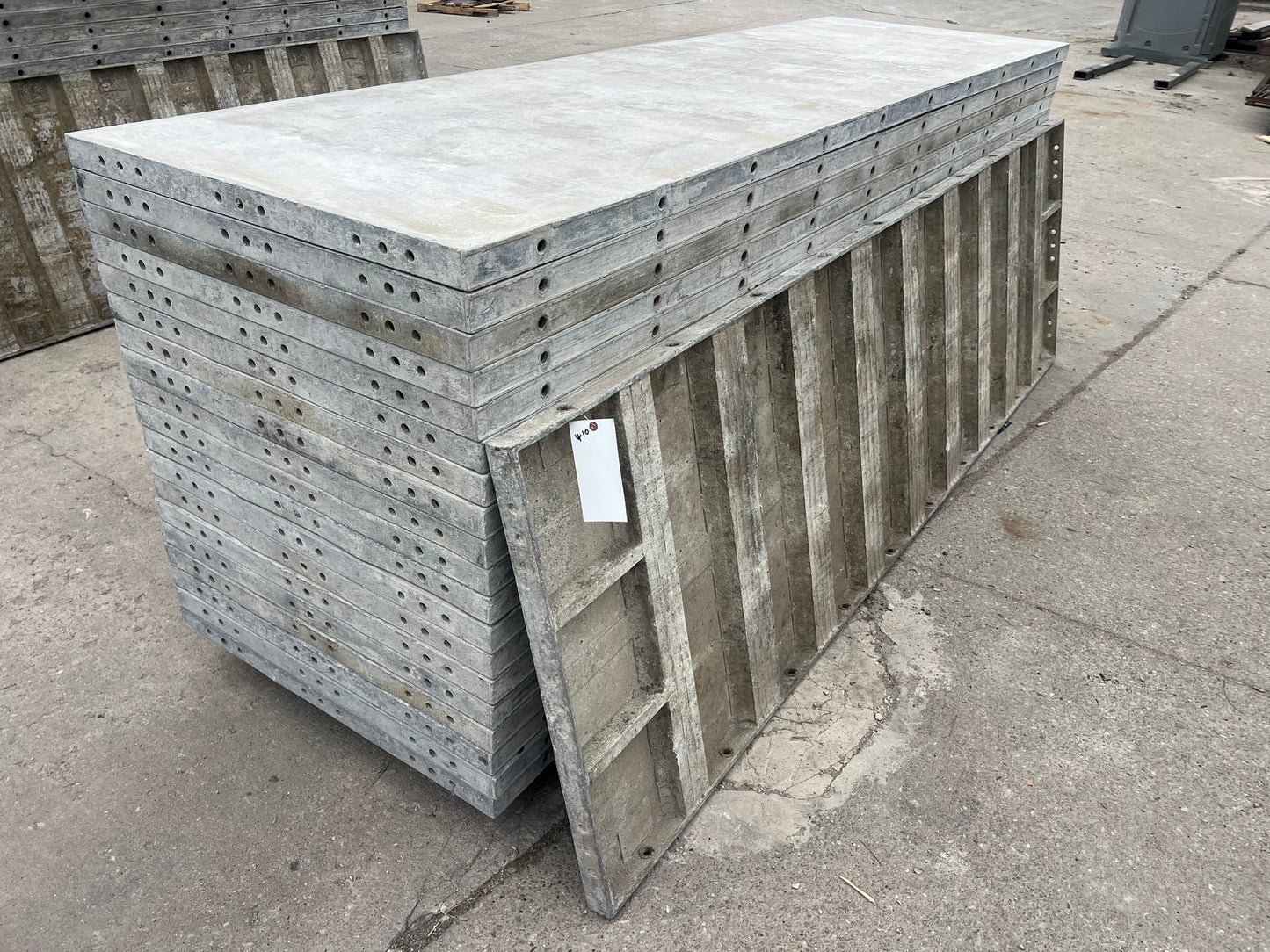 36" x 10' Smooth Aluminum Concrete Forms