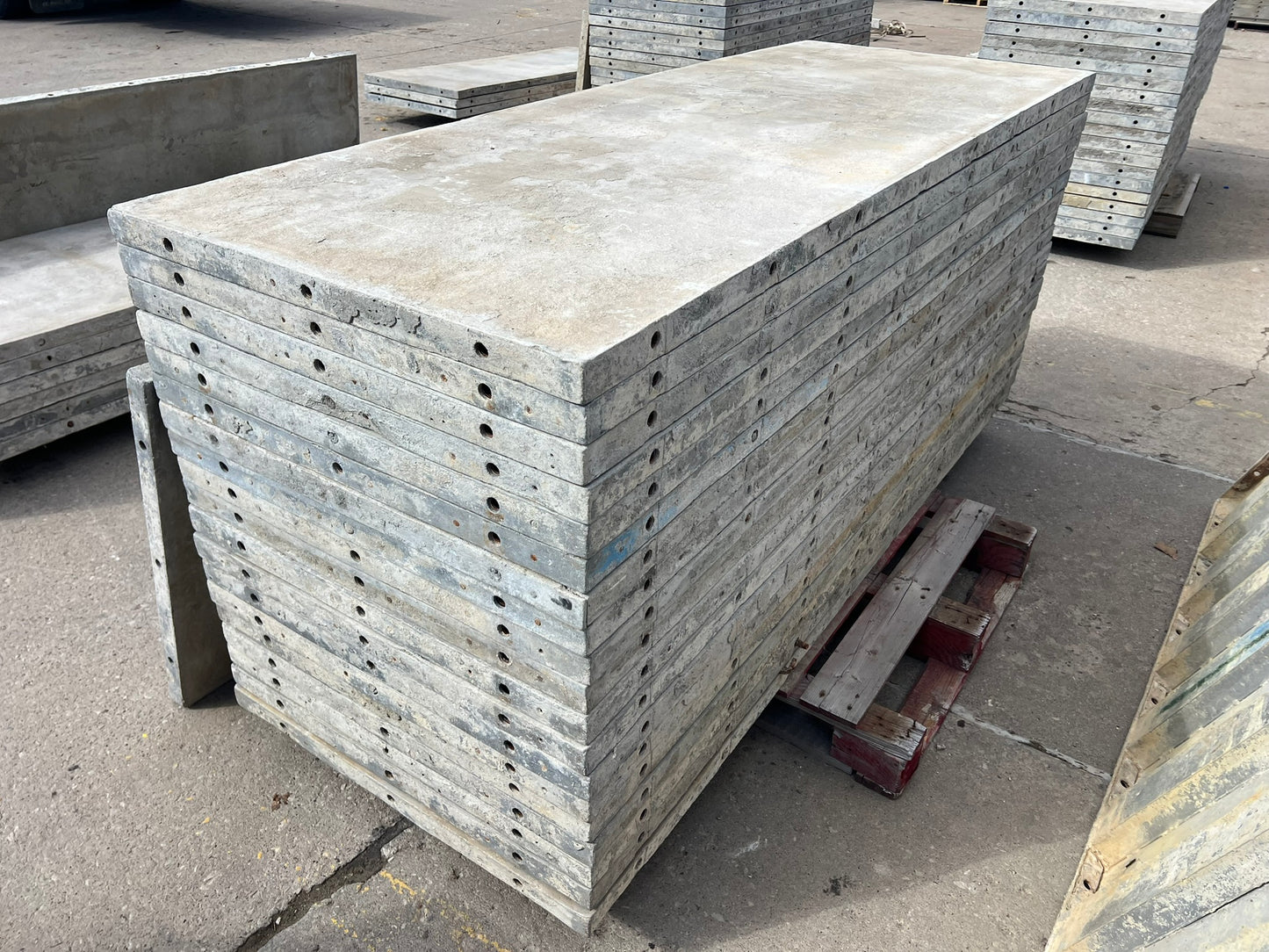 36" x 8' Western Aluminum Concrete Forms