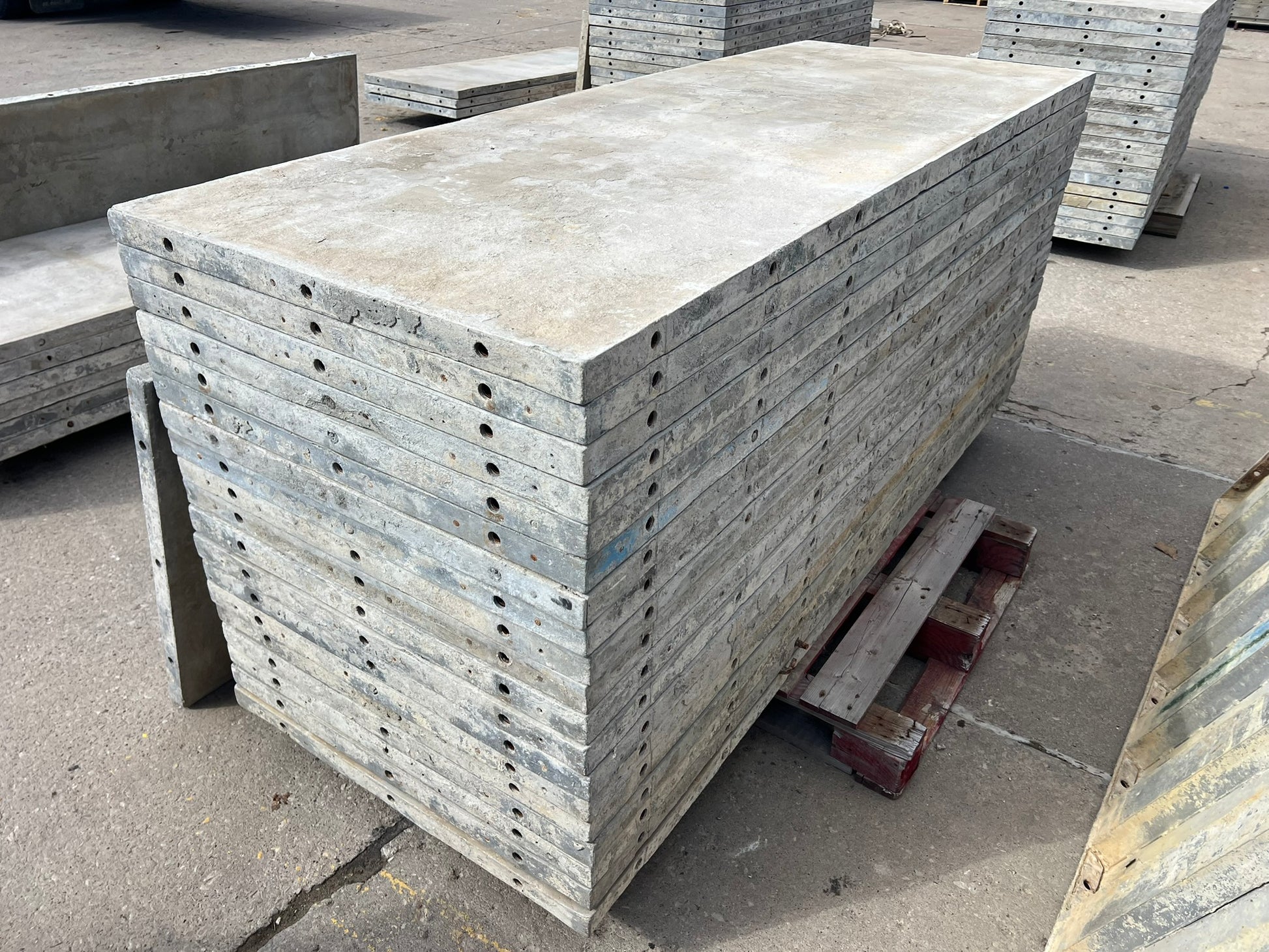 36" x 8' Western Aluminum Concrete Forms