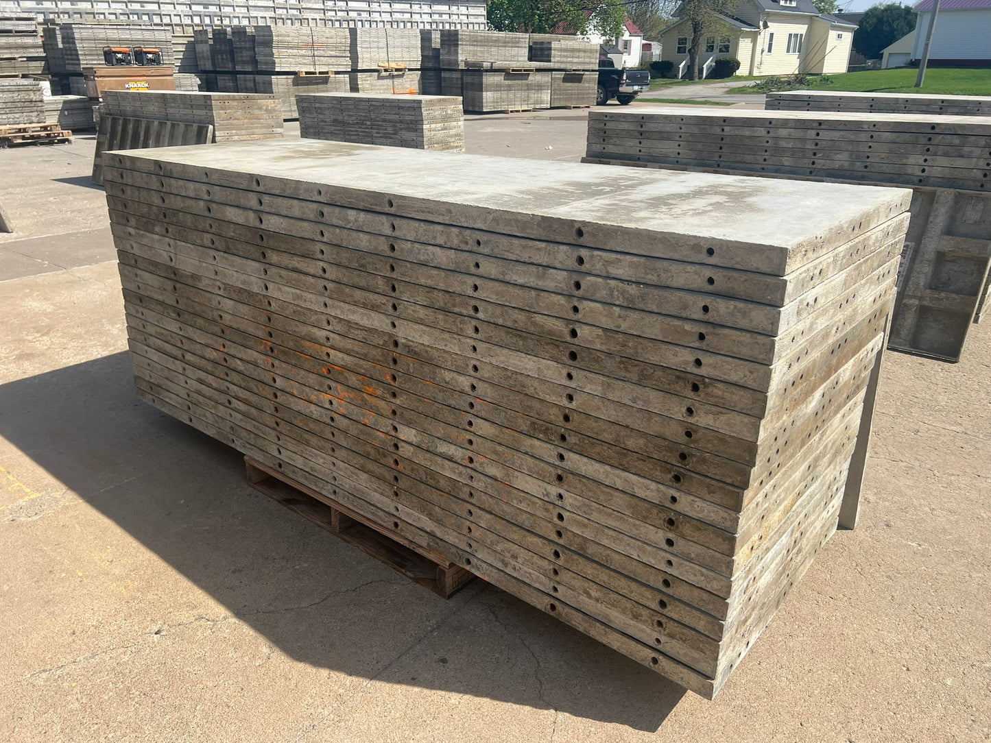 36" x 9' Smooth Aluminum Concrete Forms