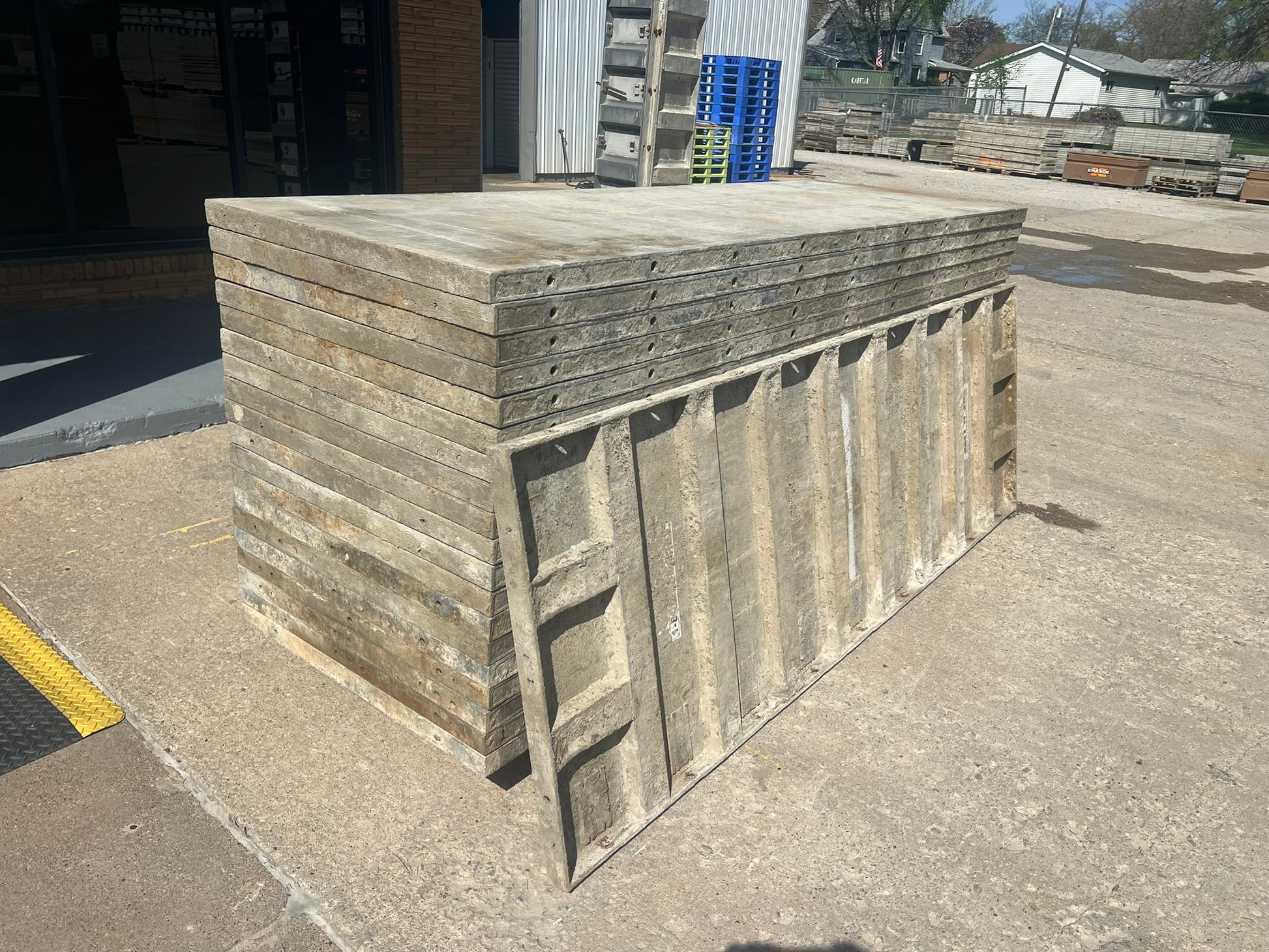 36" x 9' Smooth Aluminum Concrete Forms