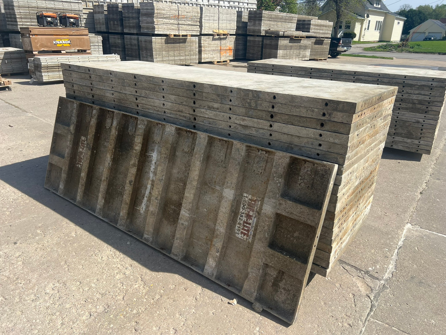 36" x 9' Smooth Aluminum Concrete Forms