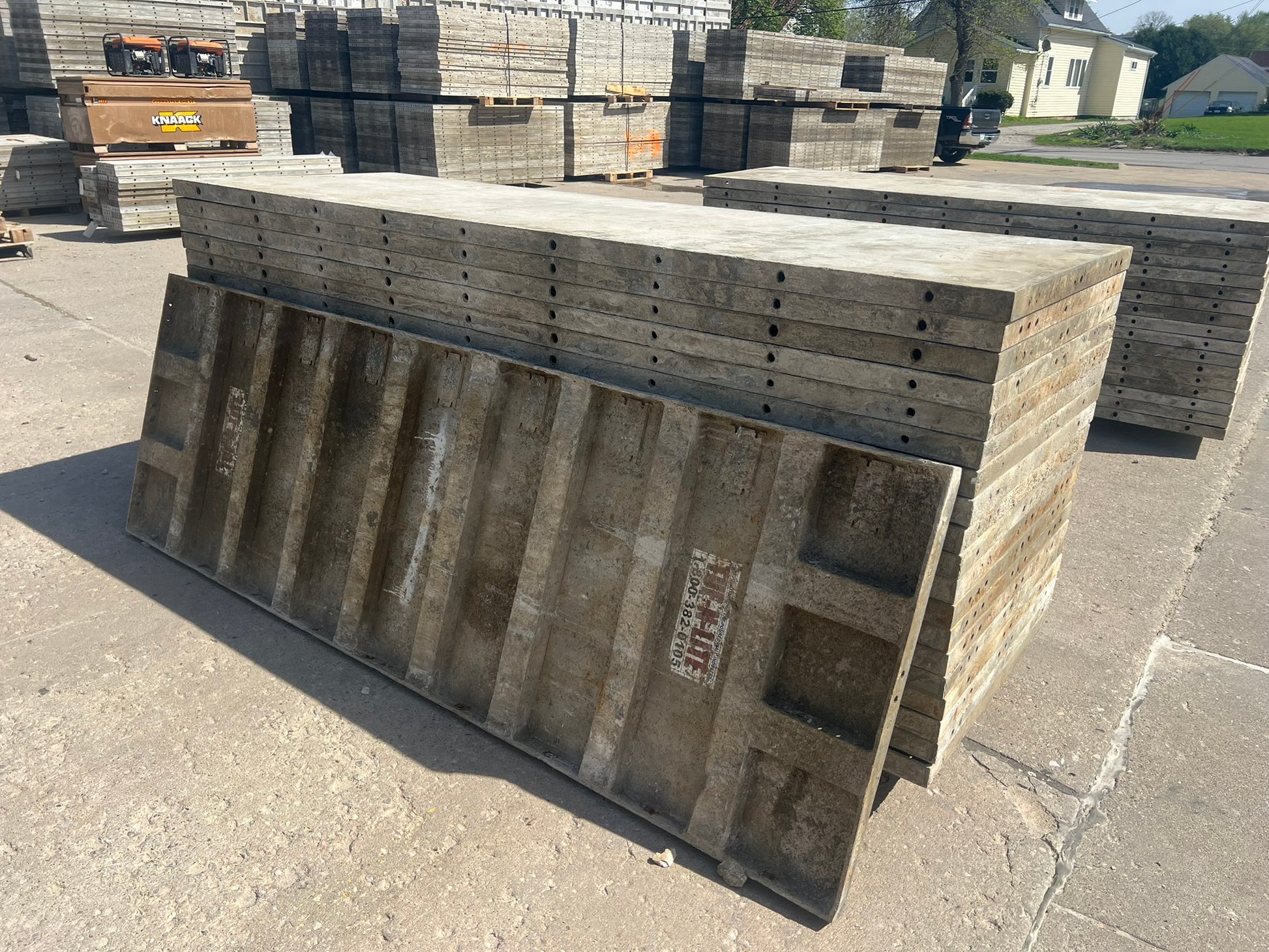 36" x 9' Smooth Aluminum Concrete Forms