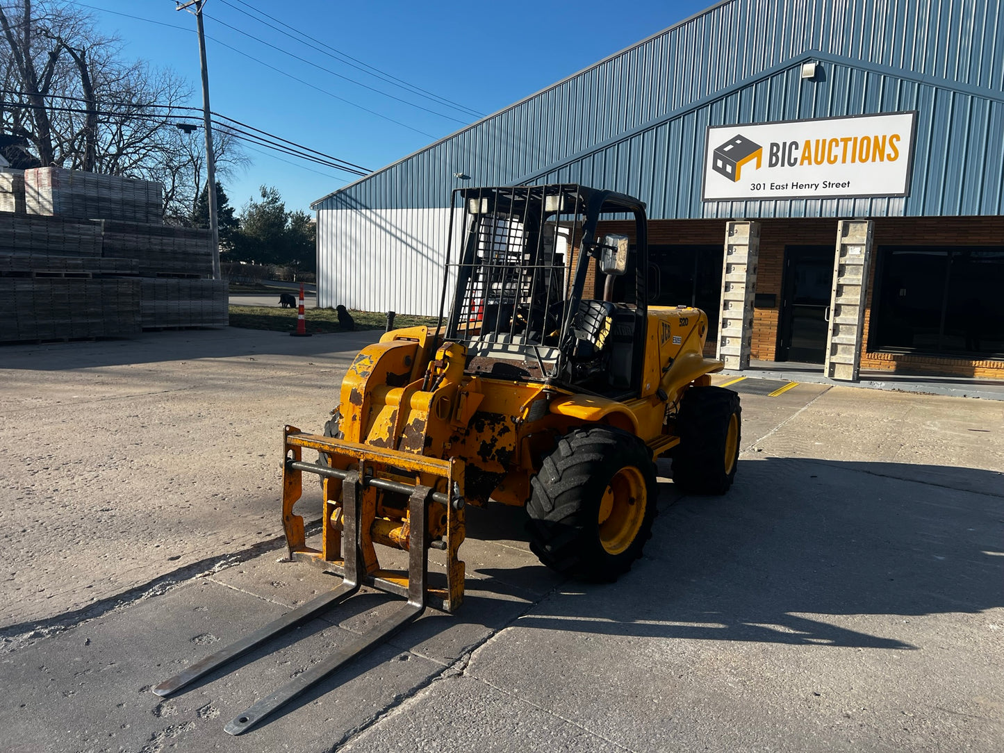 JCB 520 telehandler