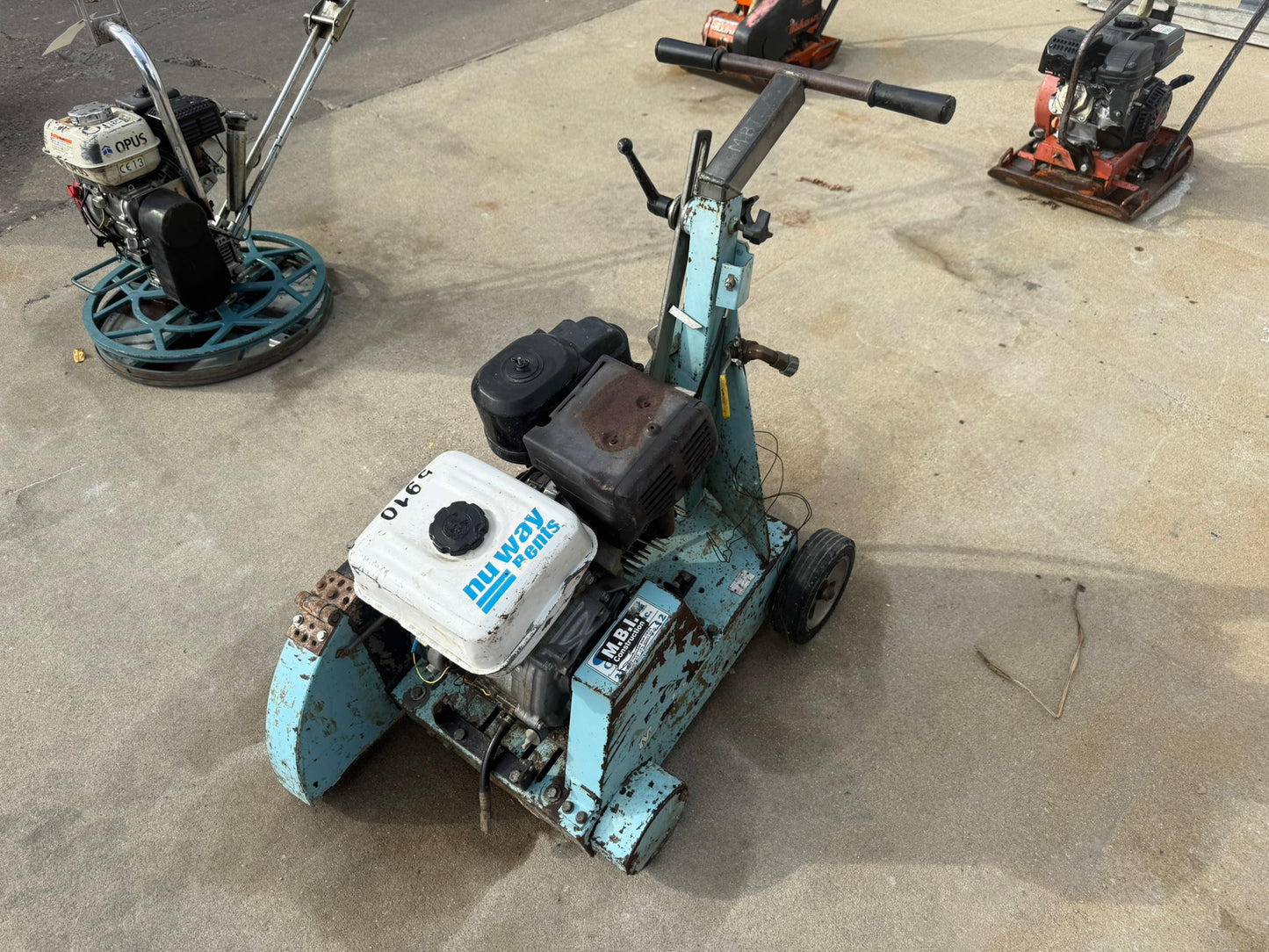 concrete saw