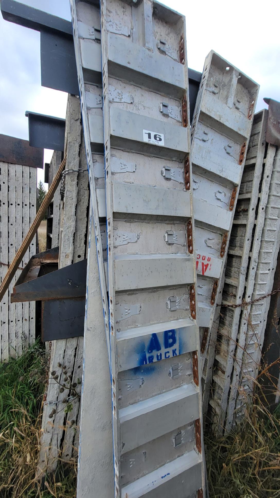 9' Western Aluminum Concrete Forms