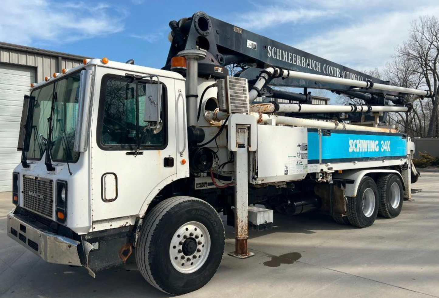 2002 Schwing 2023-4/34X On 2002 Mack MR688S