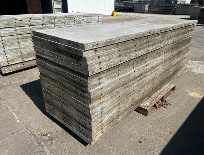36" x 10' Smooth Aluminum Concrete Forms