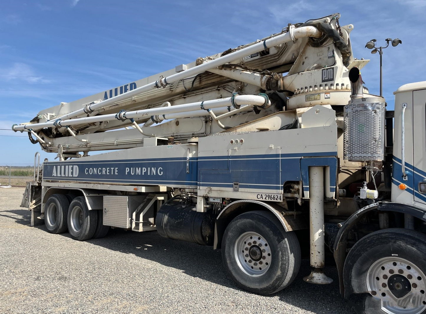 2001 Putzmeister 42m on 2001 Mack MR688 8x4 Concrete Pump Truck
