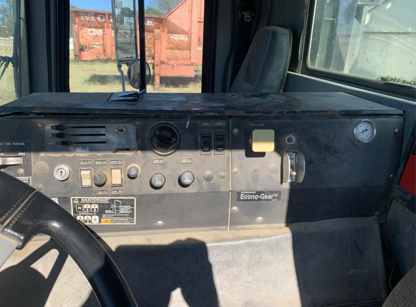 2001 Putzmeister 42m on 2001 Mack MR688 8x4 Concrete Pump Truck