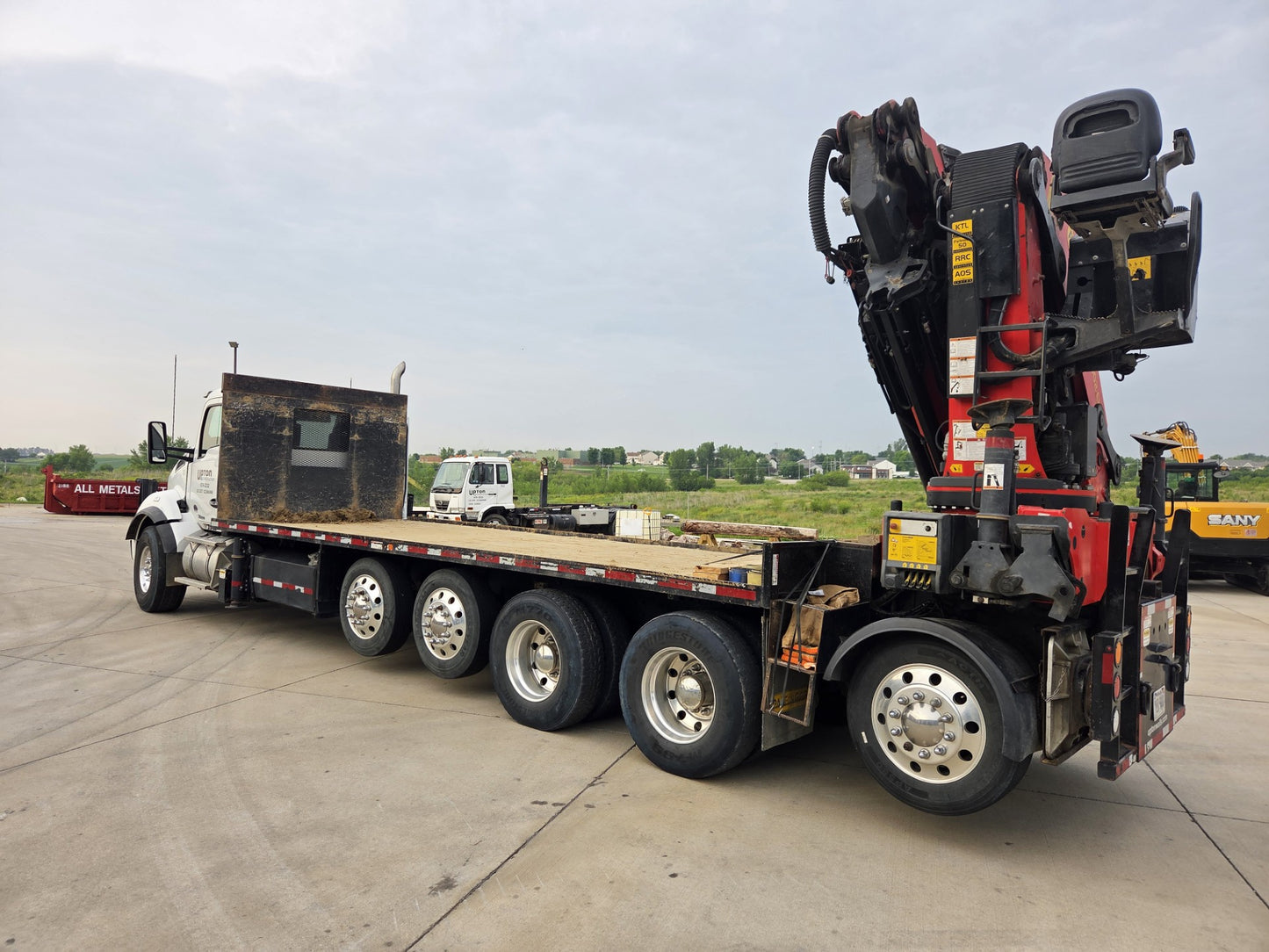 2019 Palfinger PK 40002-EH Knuckle Boom on 2019 Kenworth T880 12x4 Truck