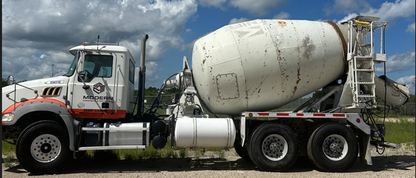 2015 Mack GU813 6X4 Concrete Mixer Truck