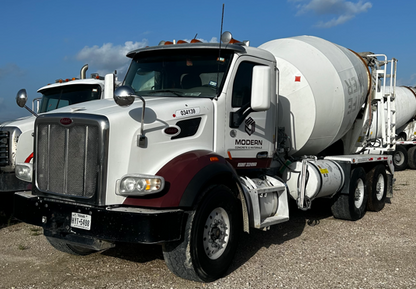 2017 Peterbilt 567 6X4 Concrete Mixer Truck