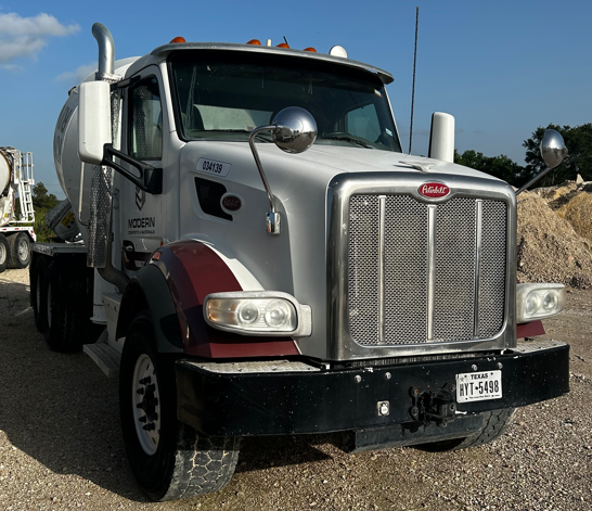 2017 Peterbilt 567 6X4 Concrete Mixer Truck