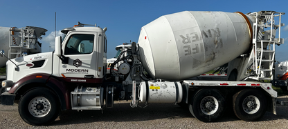 2017 Peterbilt 567 6X4 Concrete Mixer Truck