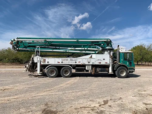 2000 Schwing 39m Concrete Pump Mounted on Mack 6x4 Truck