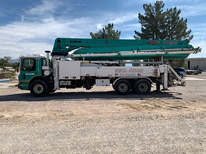 2000 Schwing 39m Concrete Pump Mounted on Mack 6x4 Truck