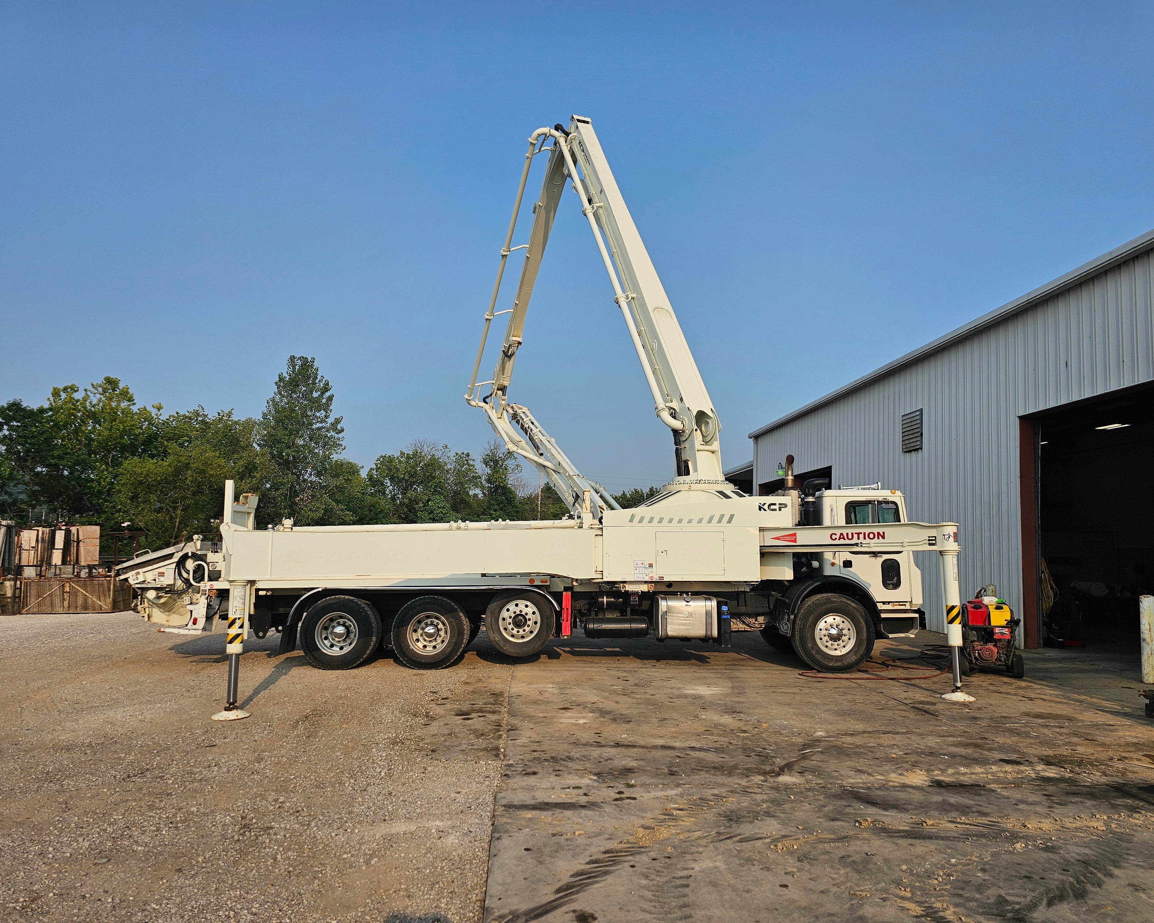 2022 KCP 40m on 2022 Mack TE104 Concrete Pump Truck