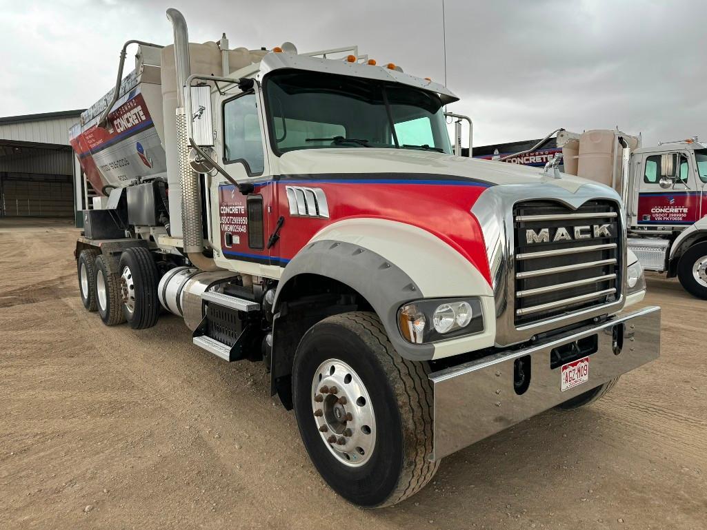 2016 Mack Granite GU713 8x4 Volumetric Concrete Mixer Truck